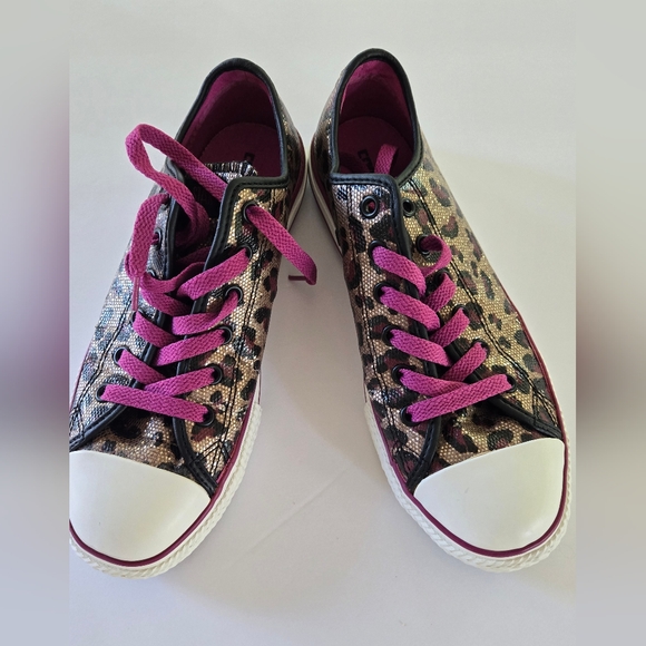 Womens/Big Kids size 5 Converse Cheetah print sneaker- New Without Tag/Box - Picture 2 of 5